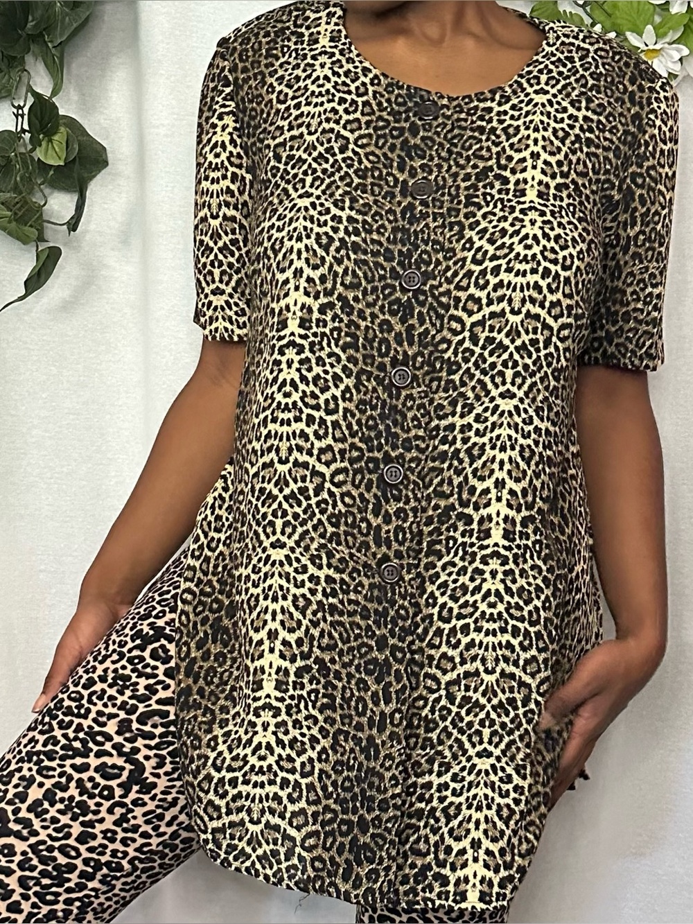 Lois Snyder Dani Max vintage 80s leopard print button-up tunic top